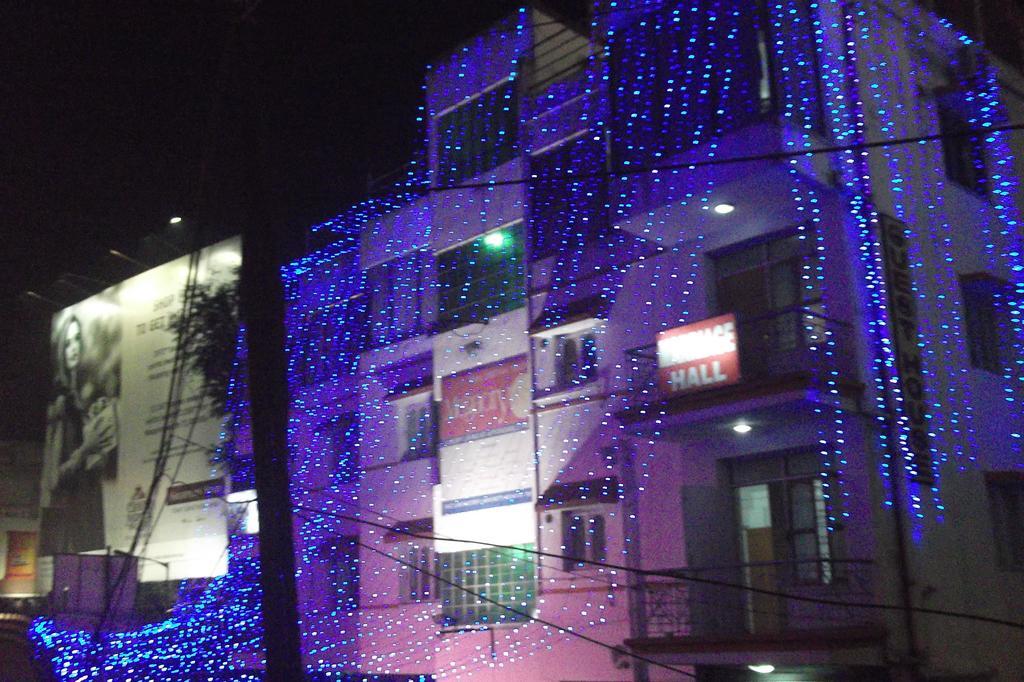 Megacity Inn Kolkata Ngoại thất bức ảnh