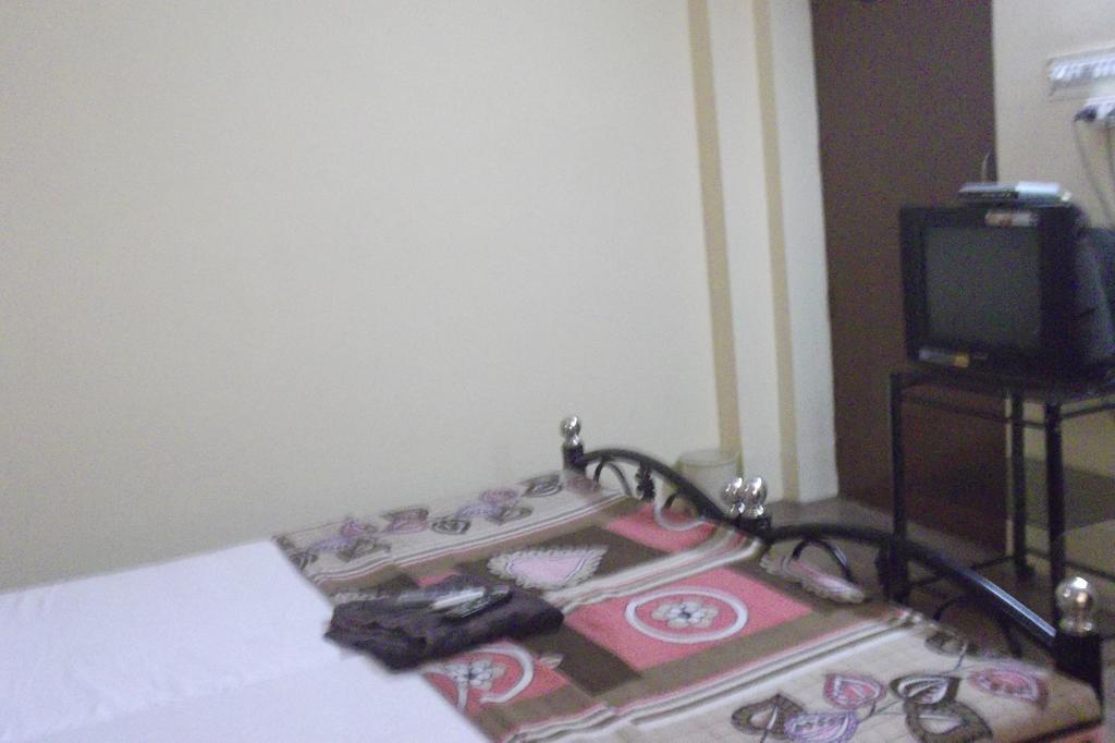 Megacity Inn Kolkata Ngoại thất bức ảnh