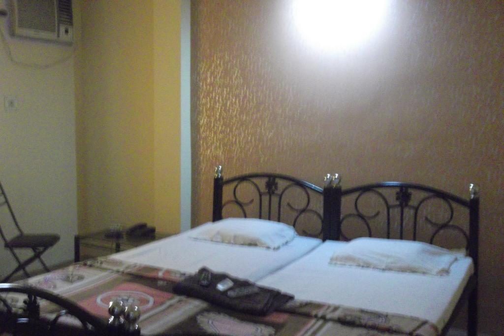 Megacity Inn Kolkata Ngoại thất bức ảnh